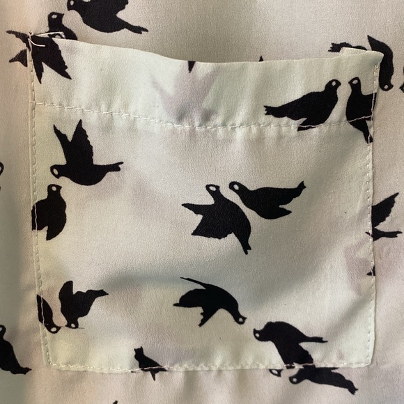 Flowy bird print top - Picture 3 of 4